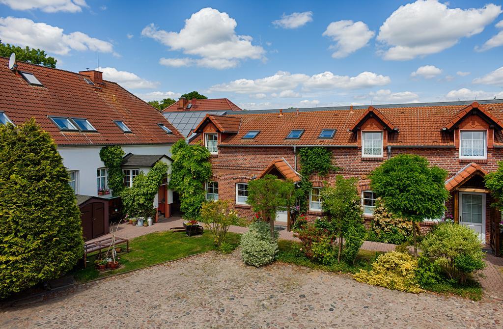 Hotel Honower Hof Hoppegarten Exterior foto